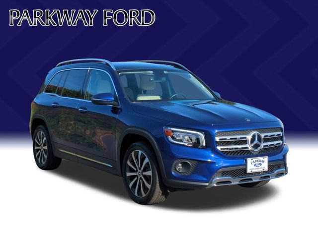 Used 2023 Mercedes-Benz GLB 250 4MATIC w/ Premium Package image 7