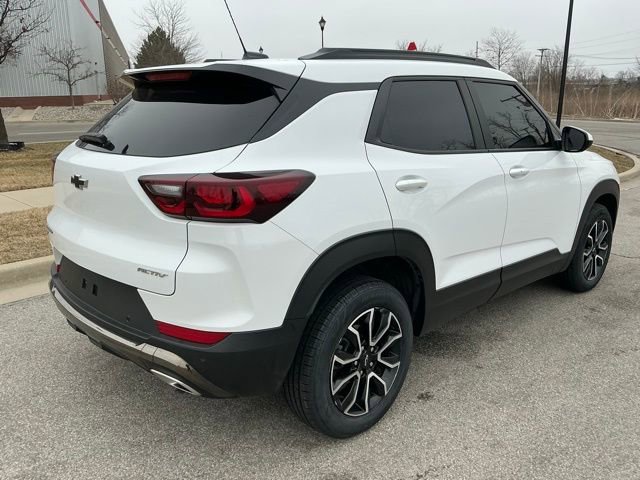 Used 2024 Chevrolet TrailBlazer ACTIV w/ Driver Confidence Package image 6