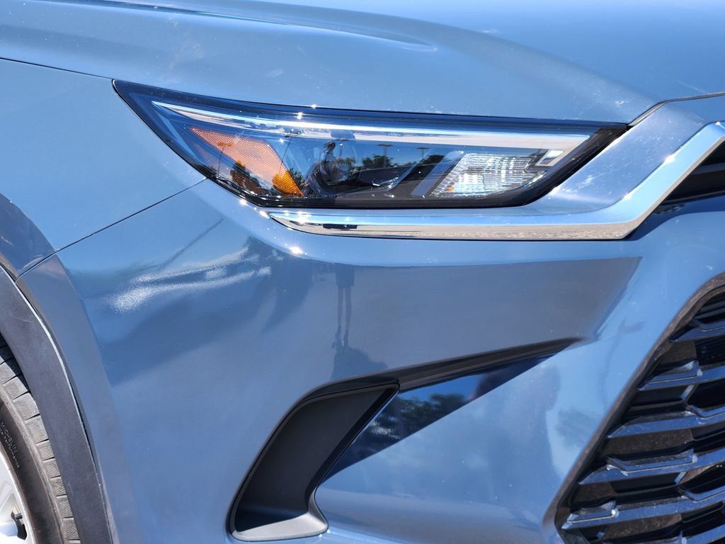 Used 2024 Toyota Grand Highlander AWD Hybrid image 28