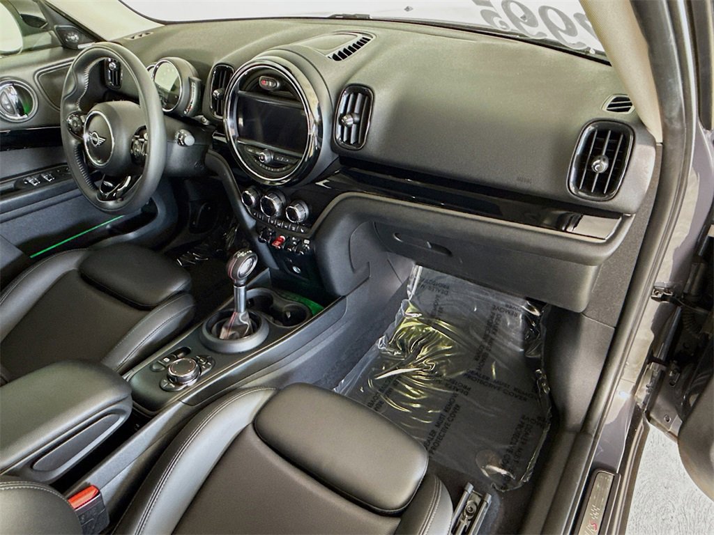 Used 2019 MINI Cooper Countryman S w/ Premium Package image 31