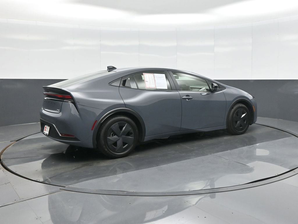 Certified 2026 Toyota Prius LE FWD image 9