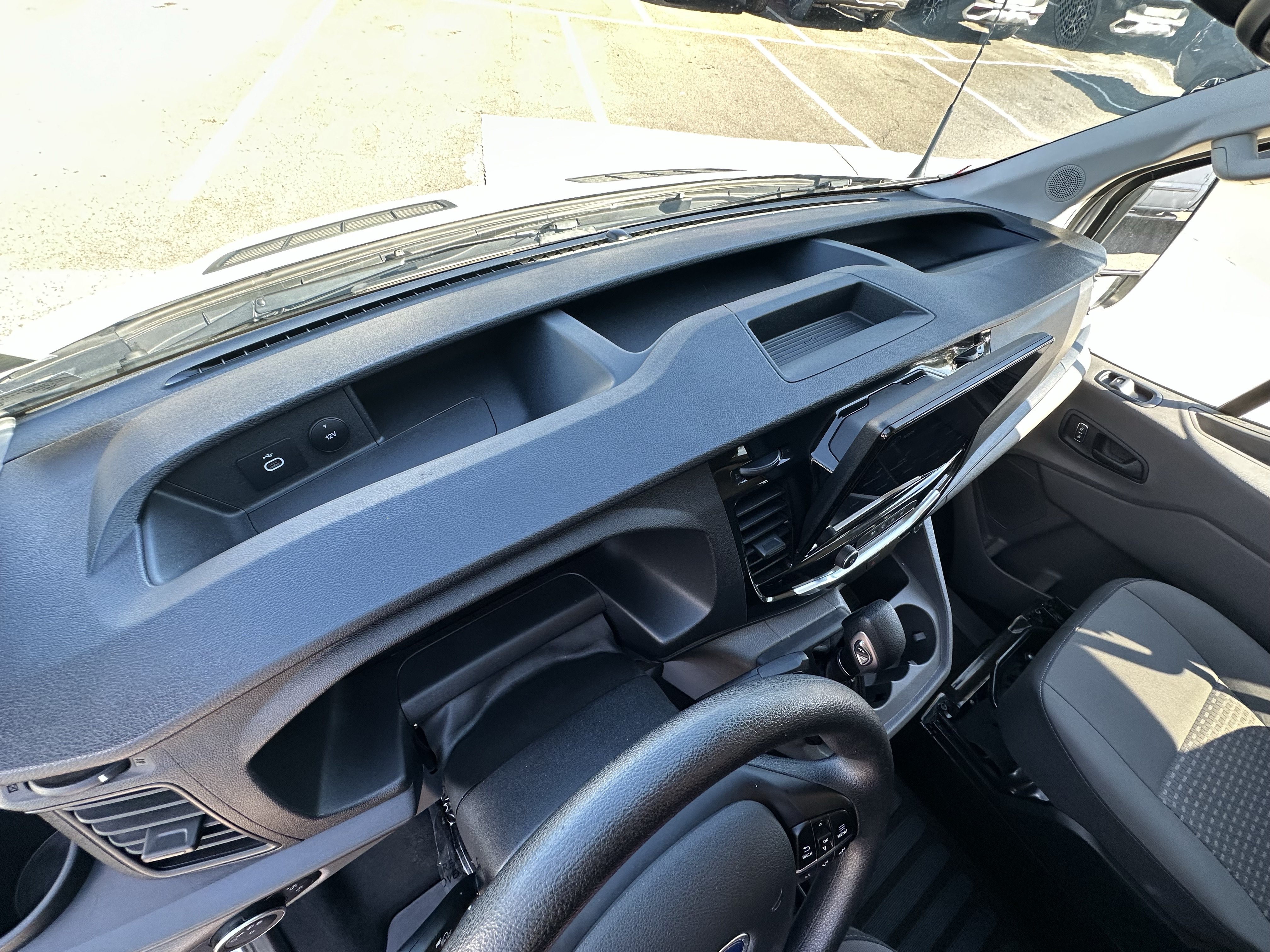 Used 2023 Ford Transit 350 XLT RWD image 25