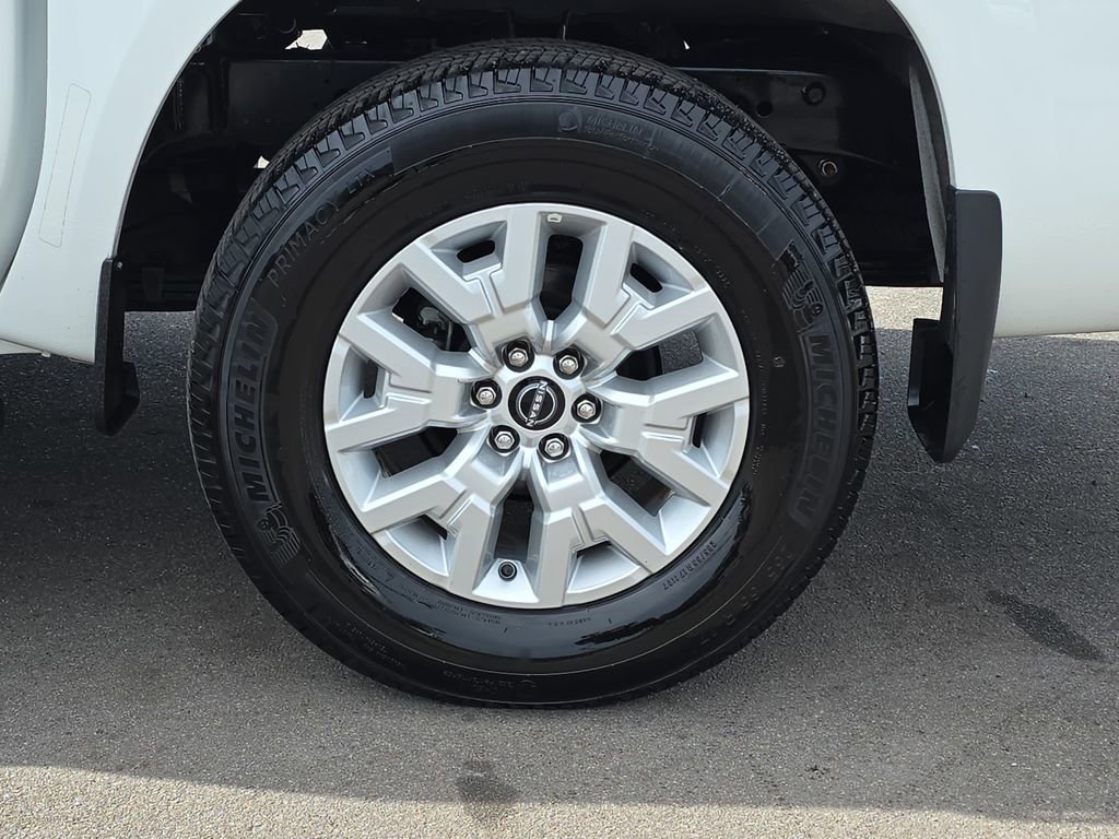 Used 2024 Nissan Frontier SV w/ SV Convenience Package image 35