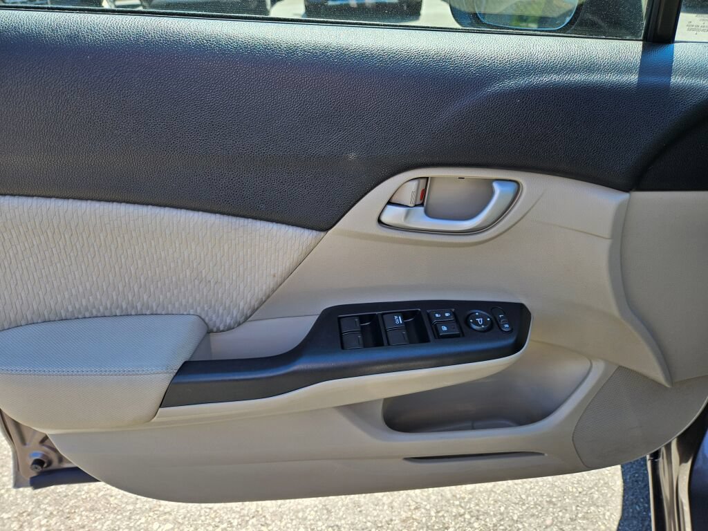 Used 2014 Honda Civic LX image 17