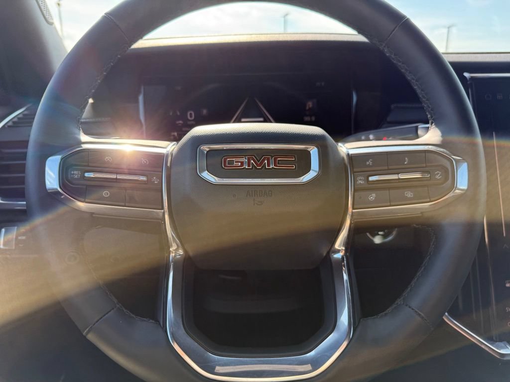 Used 2026 GMC Acadia Elevation w/ Elevation Premium Package AWD/4WD image 32
