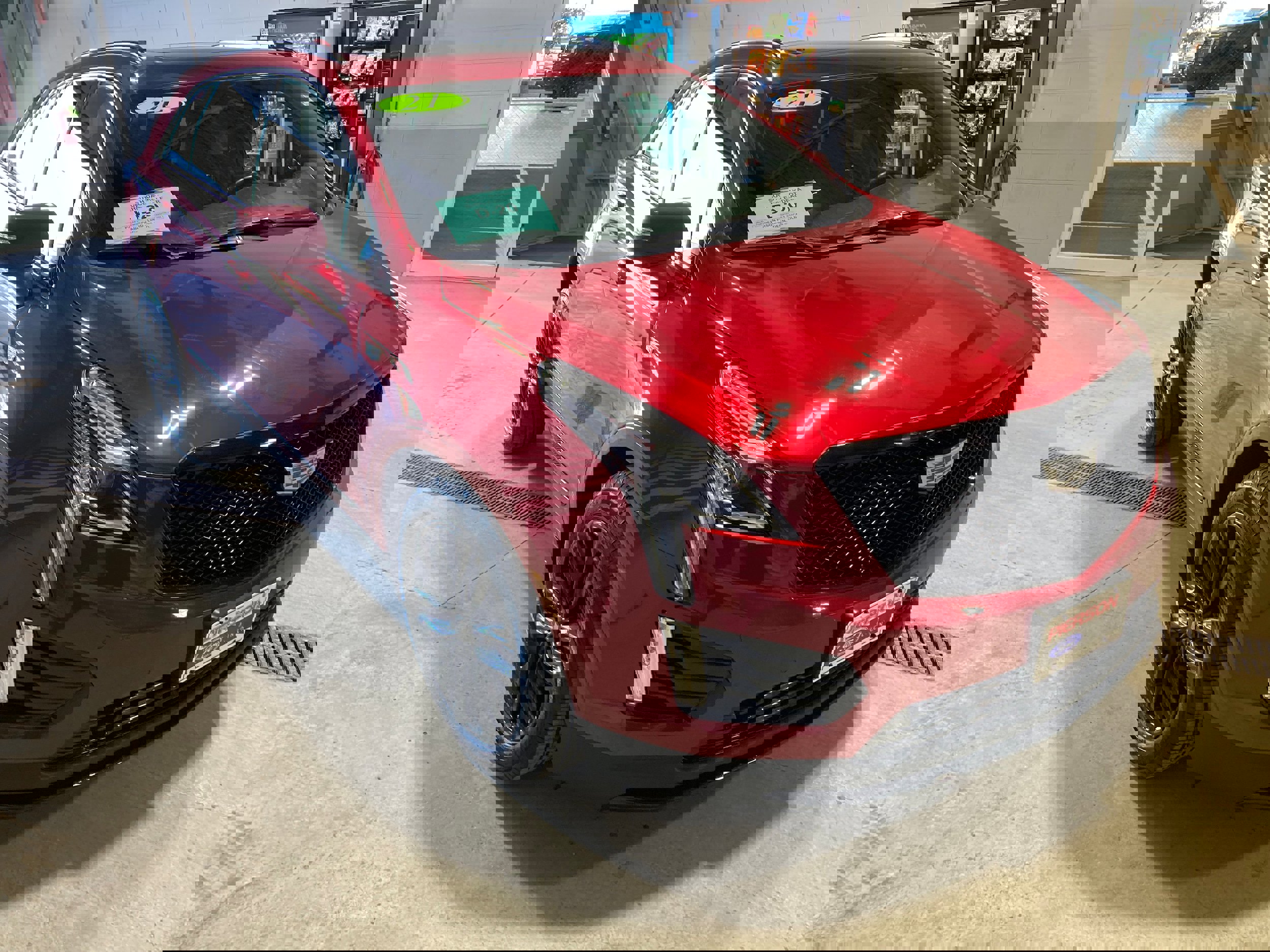 Used 2021 Cadillac XT5 Sportv w/ LPO, ONYX Package AWD/4WD image 3