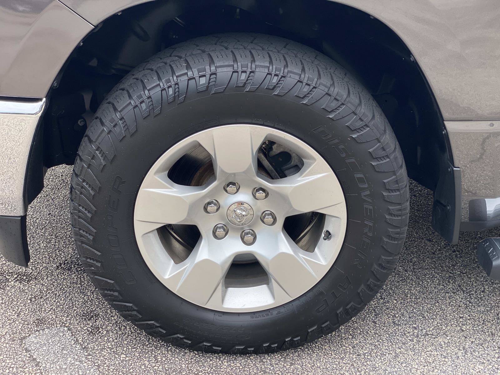 Used 2020 RAM 1500 Big Horn AWD/4WD image 12