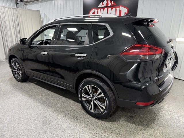 Used 2019 Nissan Rogue SV w/ Premium Package image 6