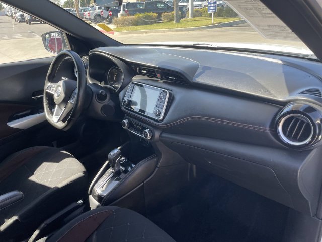 Used 2019 Nissan Kicks SR FWD image 27