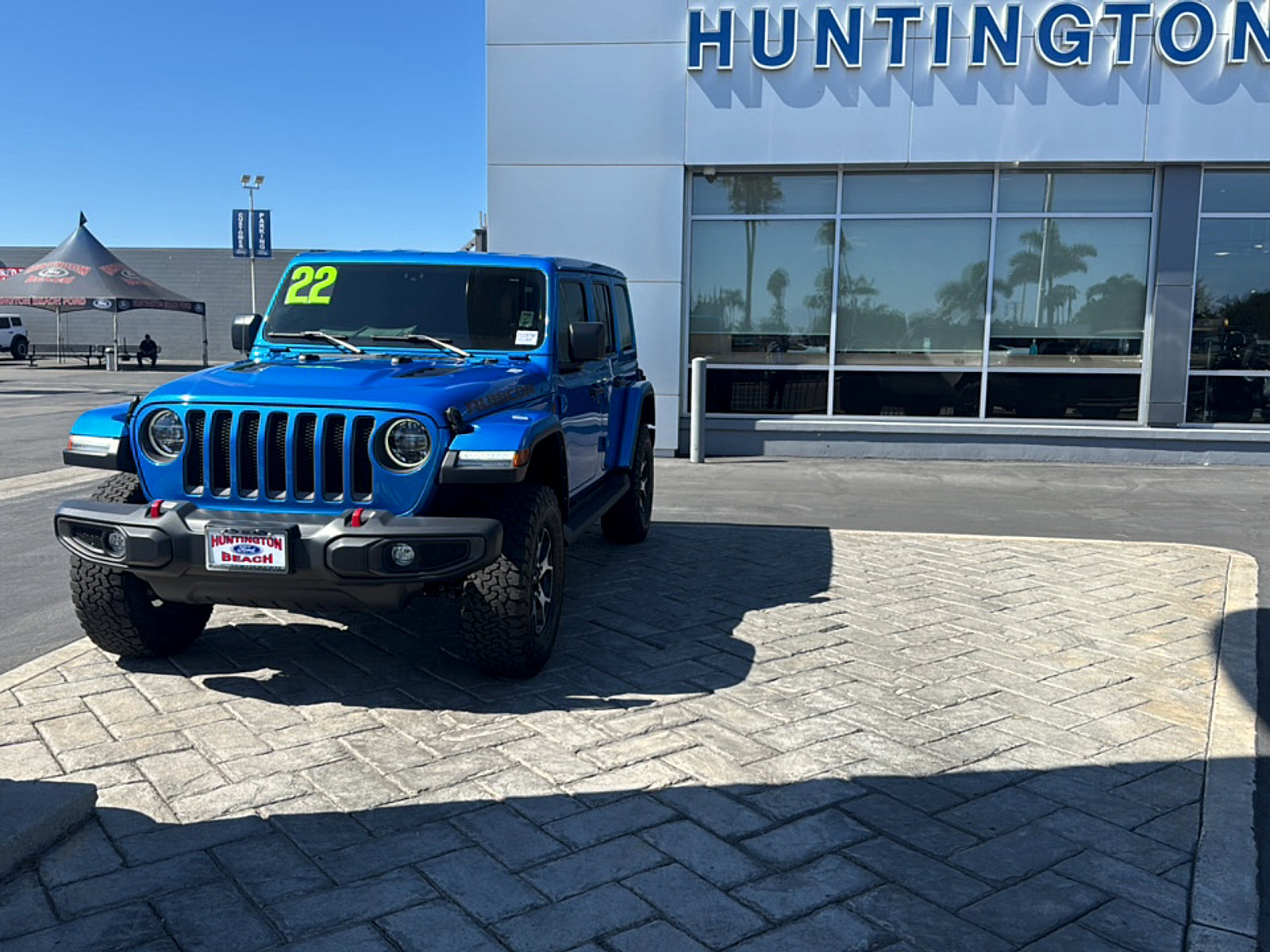 Used 2022 Jeep Wrangler Unlimited Rubicon w/ LED Lighting Group AWD/4WD image 23