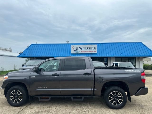Used 2016 Toyota Tundra SR5 w/ TRD Off Road Package AWD/4WD image 9