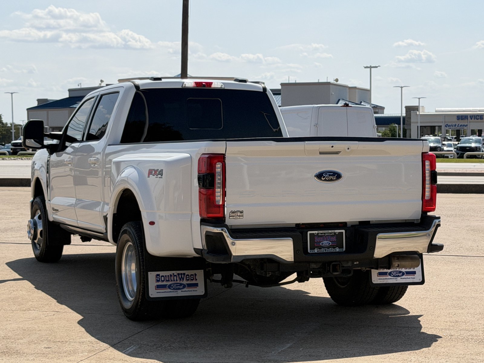 Used 2025 Ford F350 Lariat w/ Lariat Ultimate Package AWD/4WD image 6