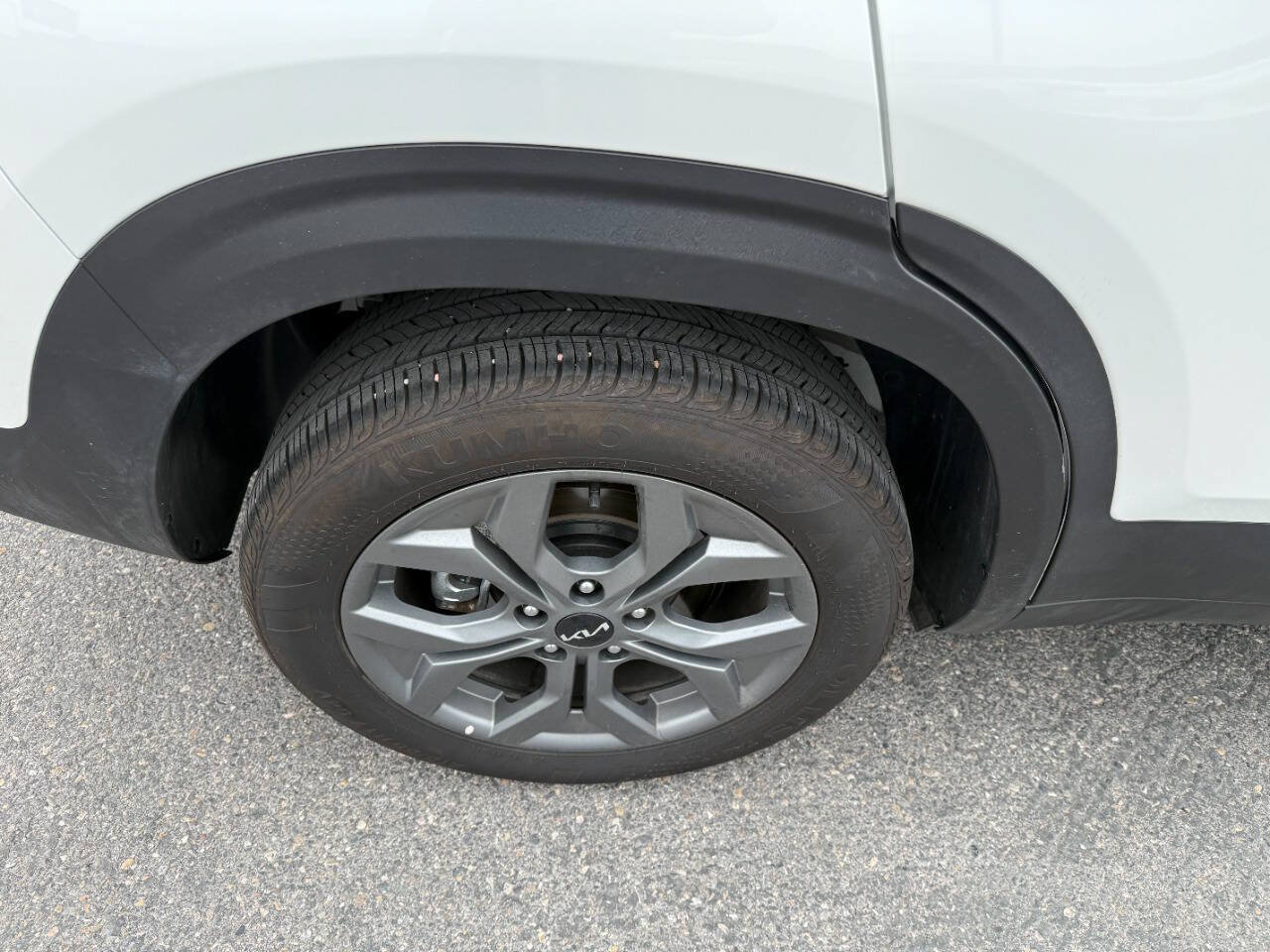 Used 2026 Kia Seltos LX AWD/4WD image 12
