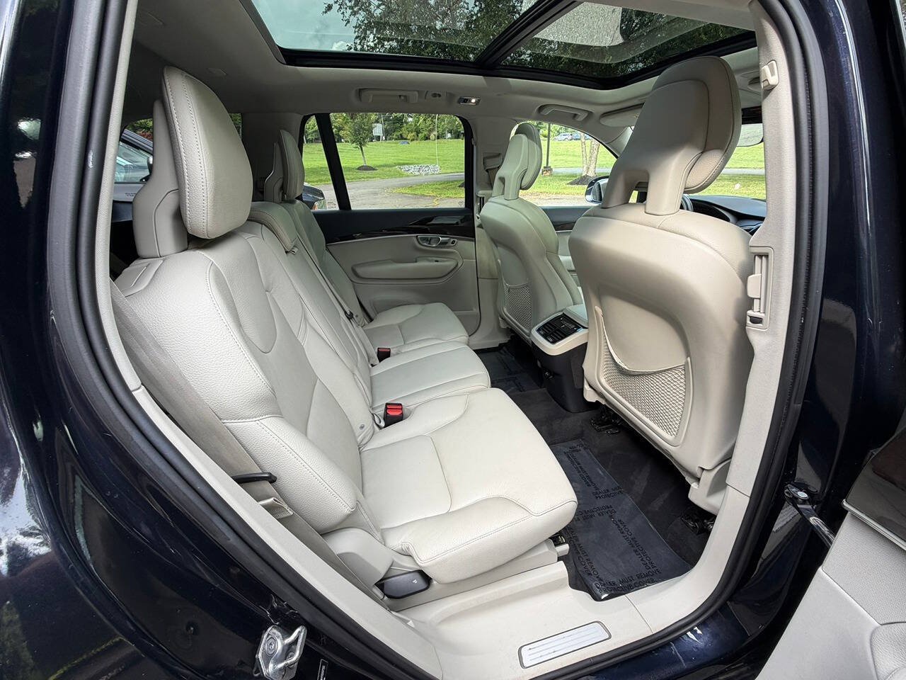 Used 2017 Volvo XC90 T6 Momentum w/ Vision Package AWD/4WD image 28