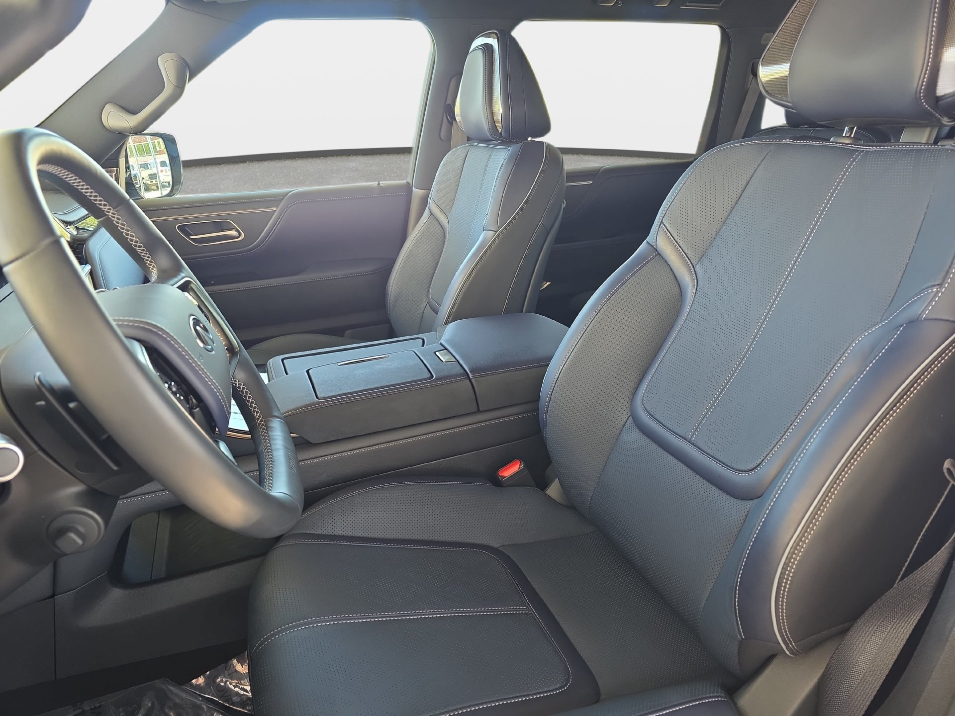 Certified 2026 INFINITI QX80 4WD image 15