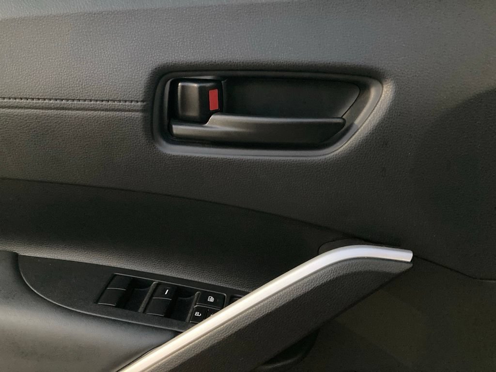 Used 2026 Toyota Corolla Cross LE FWD image 10