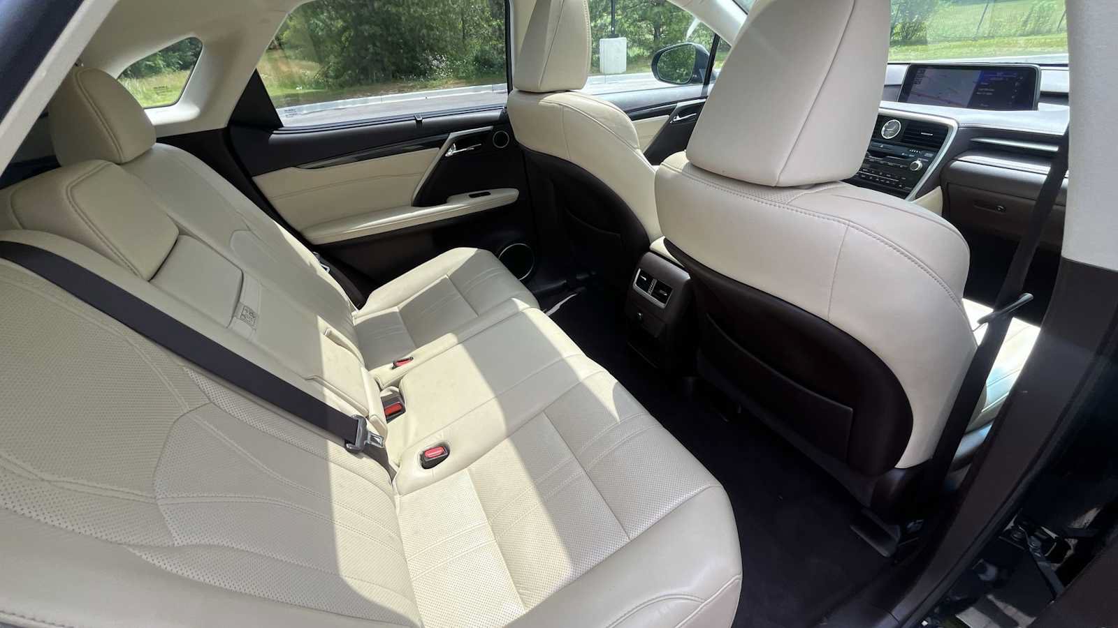 Used 2019 Lexus RX 450h AWD w/ Luxury Package image 13