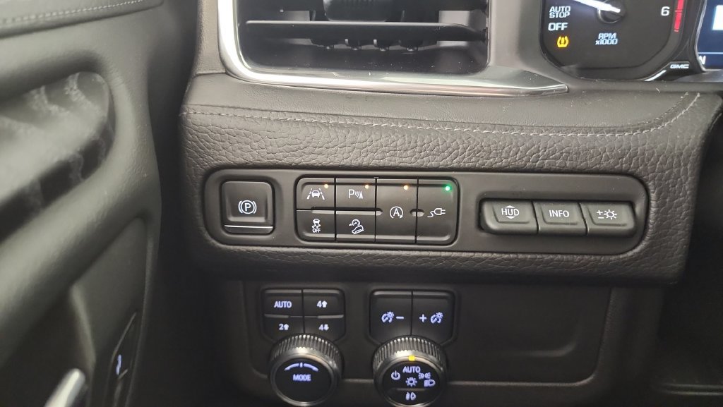 Used 2021 GMC Yukon Denali AWD/4WD image 20
