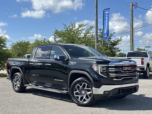 Used 2024 GMC Sierra 1500 SLT w/ SLT Premium Plus Package AWD/4WD image 11