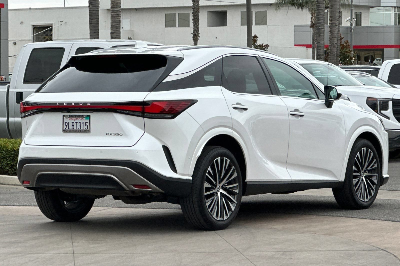 Certified 2024 Lexus RX 350 Premium Plus w/ Convenience Package FWD image 4