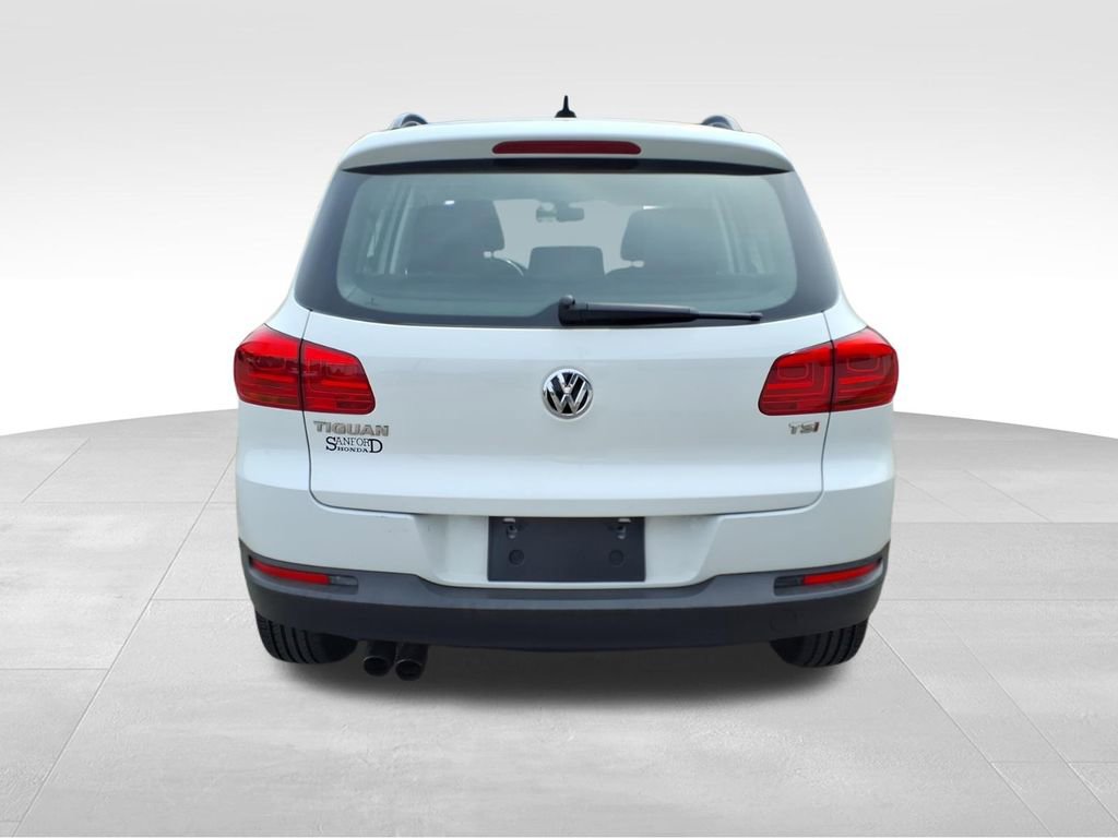 Used 2017 Volkswagen Tiguan S image 25