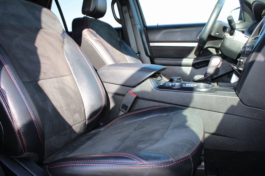 Used 2019 Ford Explorer XLT w/ Equipment Group 202A image 18