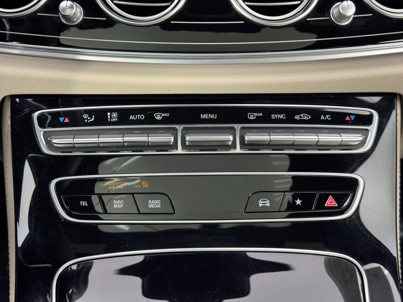 Used 2022 Mercedes-Benz E 450 4MATIC All-Terrain Wagon w/ Driver Assistance Package image 31