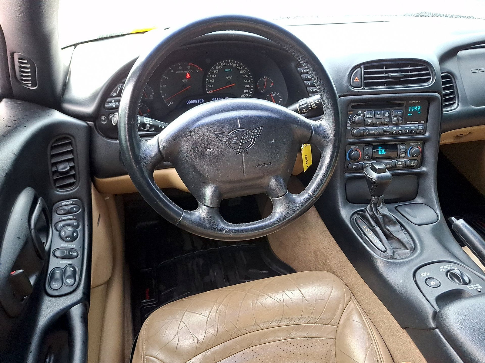 Used 2001 Chevrolet Corvette Convertible w/ Preferred Equipment Group2 RWD image 16