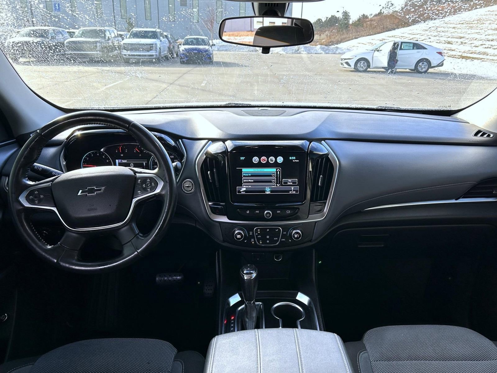 Used 2018 Chevrolet Traverse LT image 12