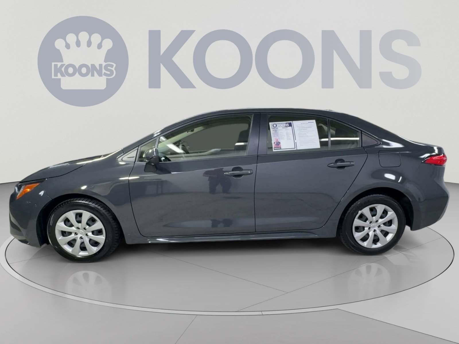 Used 2023 Toyota Corolla LE w/ Carpet Mat Package (TMS) FWD image 7