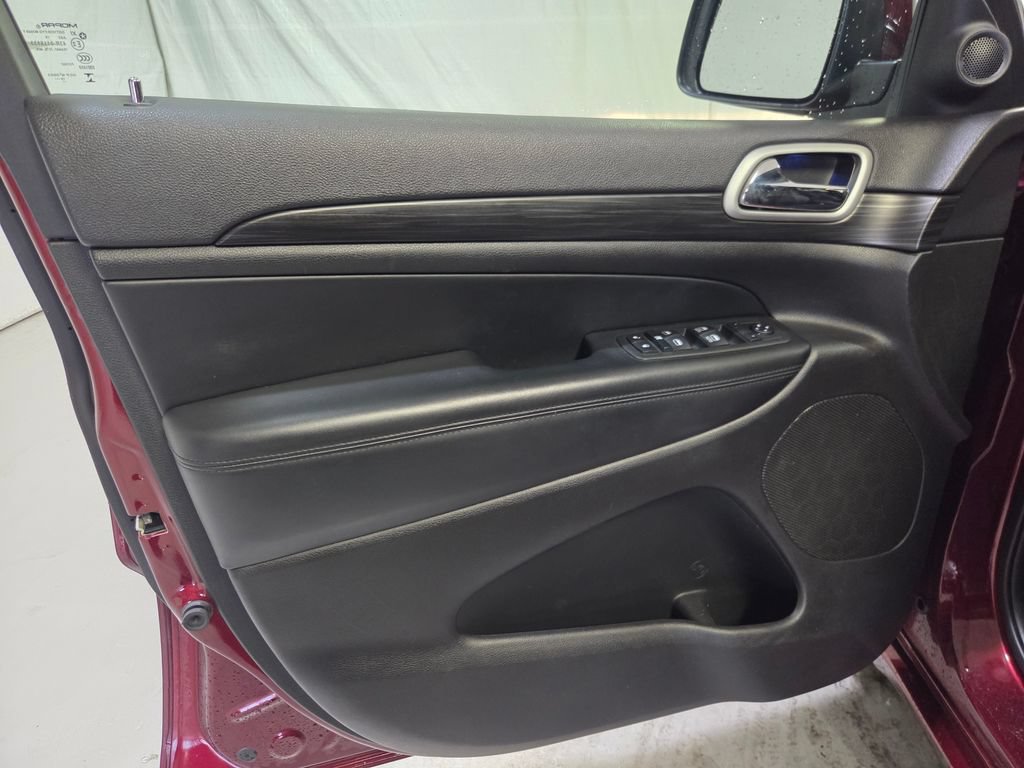 Certified 2020 Jeep Grand Cherokee Altitude AWD/4WD image 21