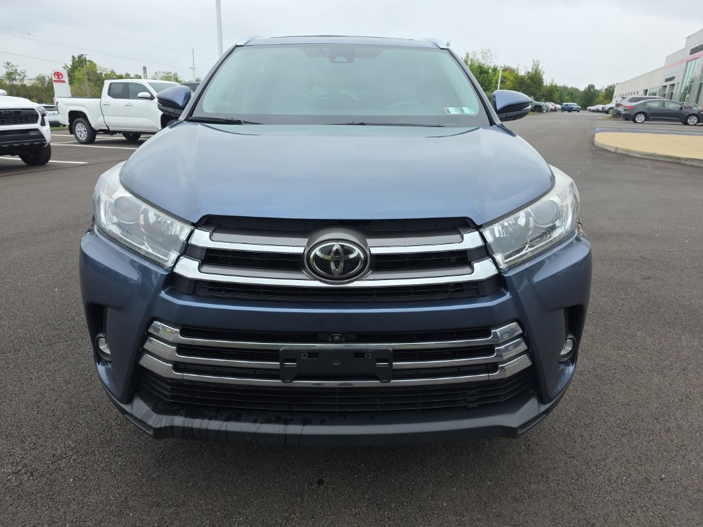Used 2019 Toyota Highlander Limited Platinum AWD/4WD image 2