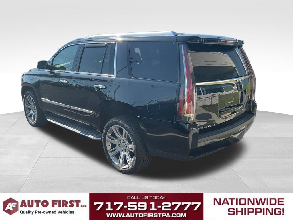 Used 2015 Cadillac Escalade Luxury AWD/4WD image 3