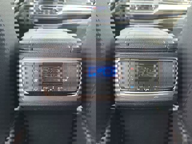 Used 2015 Toyota Highlander XLE image 14