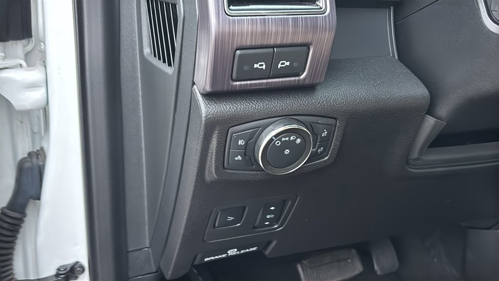 Used 2021 Ford F250 Limited AWD/4WD image 14