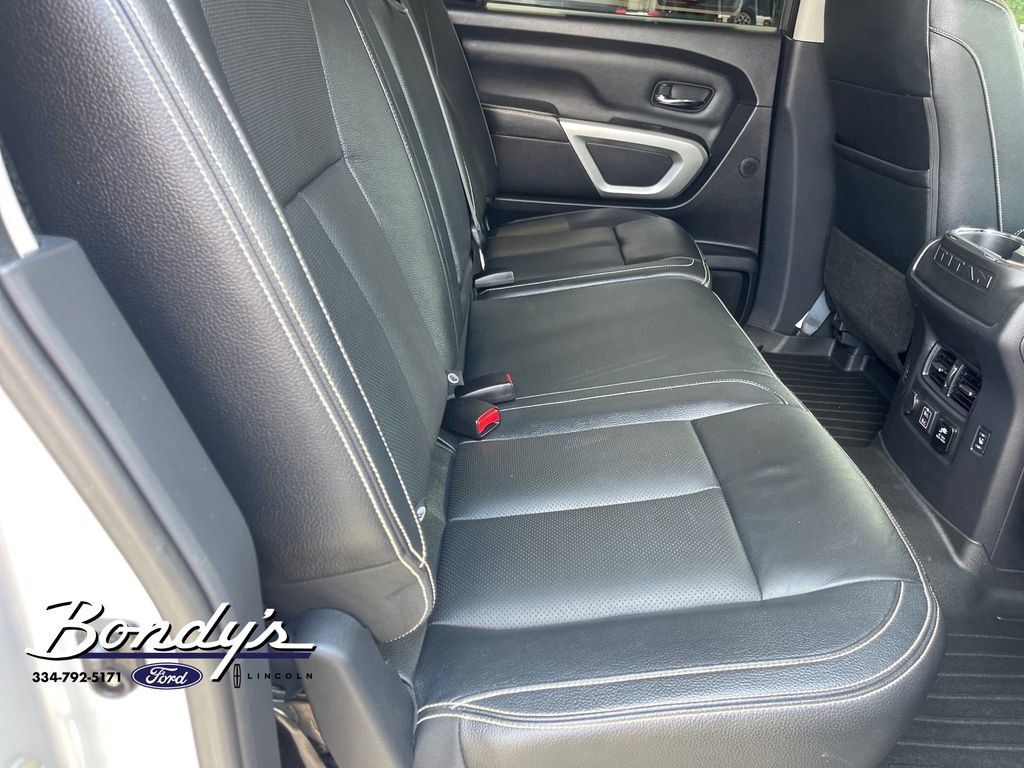 Used 2019 Nissan Titan PRO-4X w/ Pro-4x Convenience Package AWD/4WD image 16