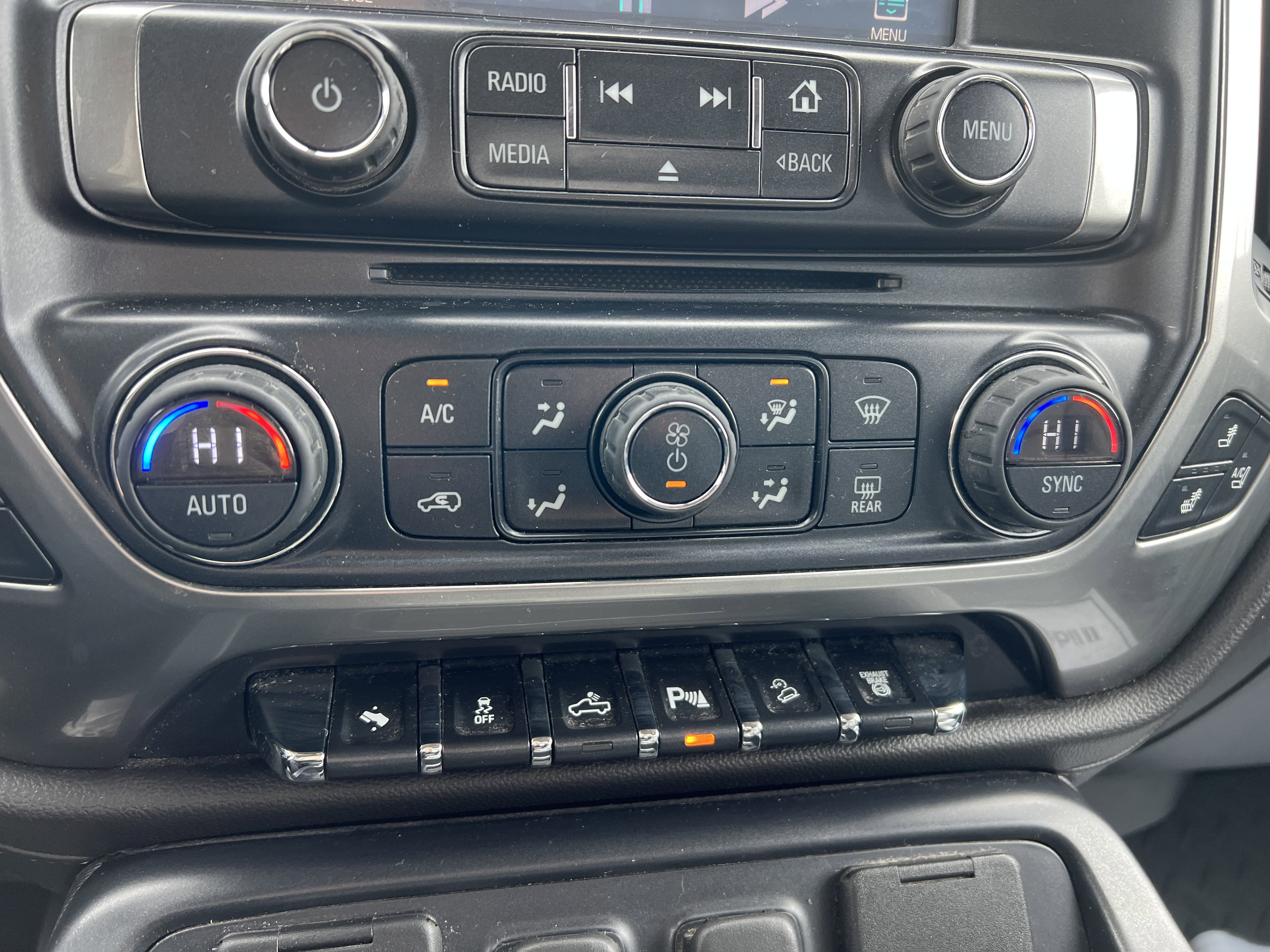 Used 2015 Chevrolet Silverado 2500 LTZ w/ Duramax Plus Package image 22