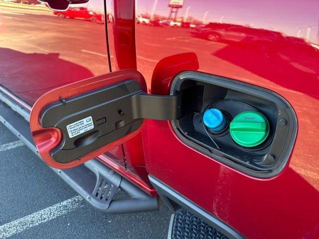 Used 2024 GMC Sierra 2500 AT4 w/ Technology Package image 37