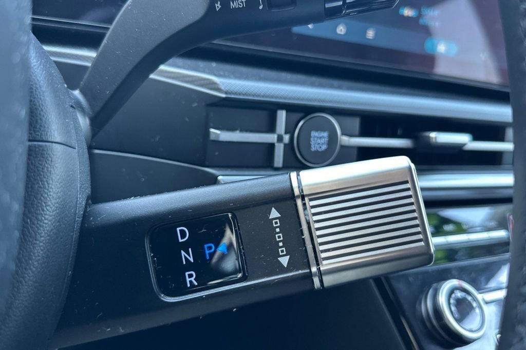 Used 2025 Hyundai Santa Fe SE image 22