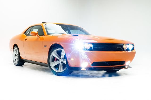 Used 2012 Dodge Challenger SRT8 RWD image 5