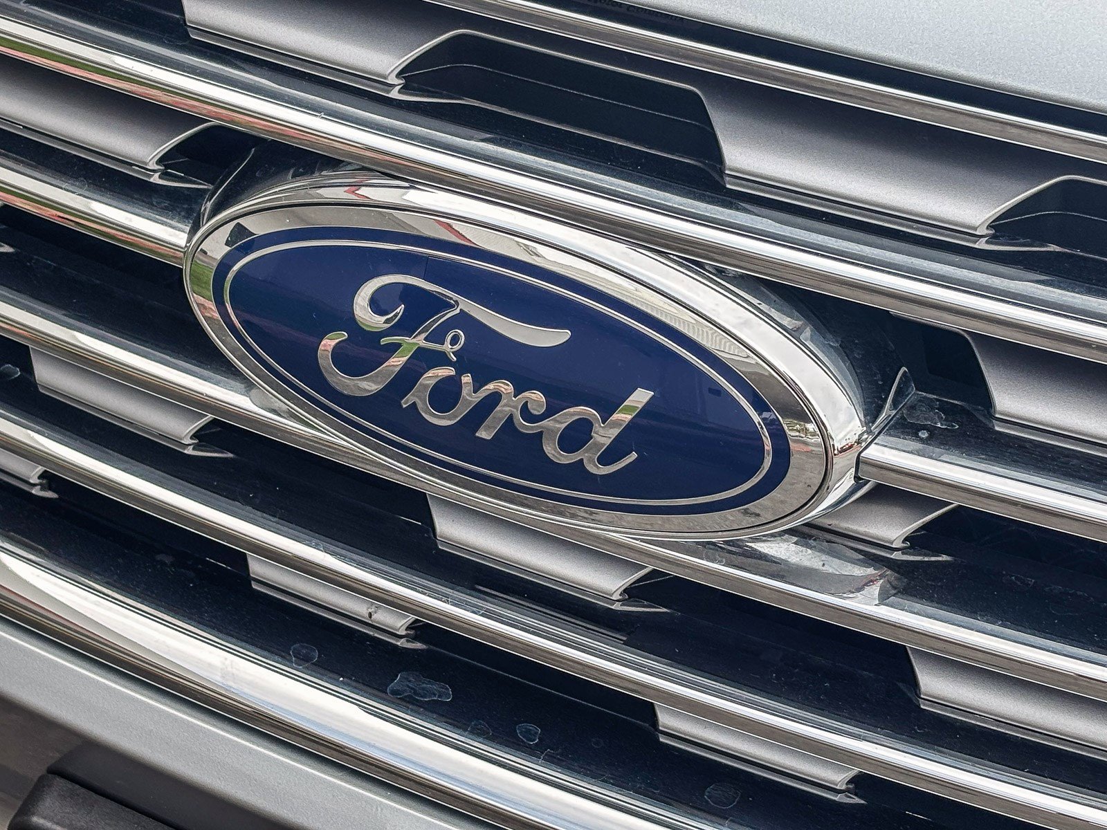 Used 2023 Ford Edge Titanium image 10