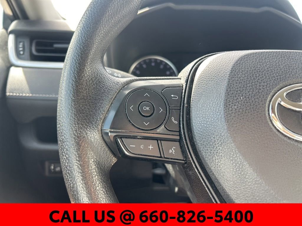 Used 2019 Toyota RAV4 LE w/ Carpet Mat Package image 14