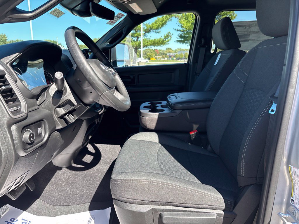 New 2027 RAM 3500 Tradesman AWD/4WD image 35
