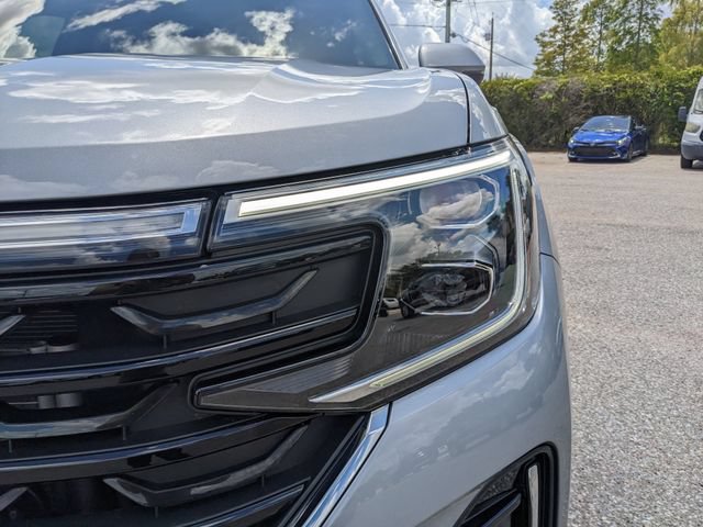 Used 2026 Volkswagen Atlas SEL Premium R-Line AWD/4WD image 9