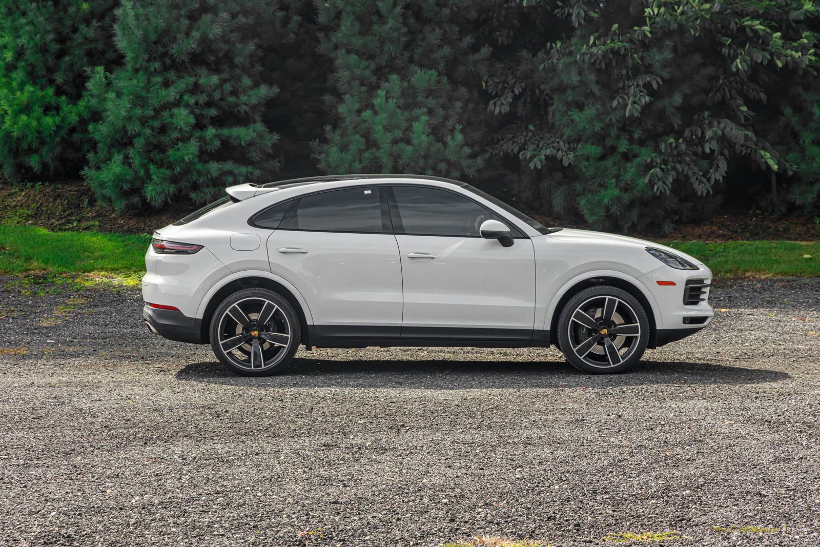 Used 2021 Porsche Cayenne Coupe AWD/4WD image 10