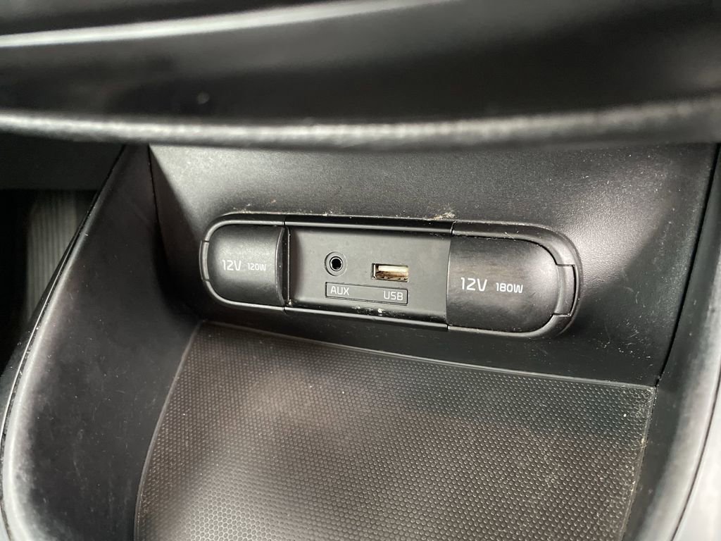 Used 2018 Kia Soul FWD image 23