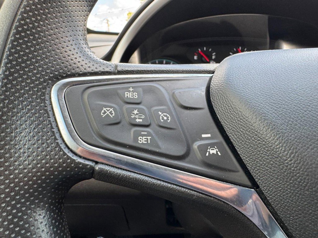 Used 2024 Chevrolet Malibu LT image 16