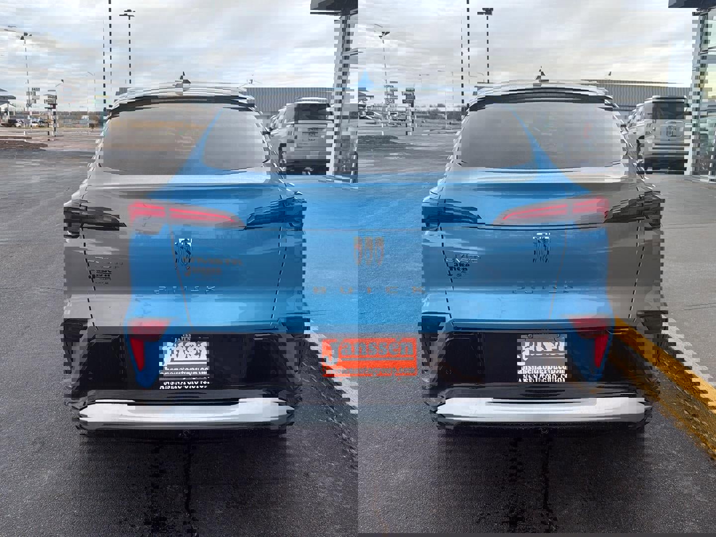 Used 2025 Buick Envista Sport Touring w/ Convenience I Package image 3