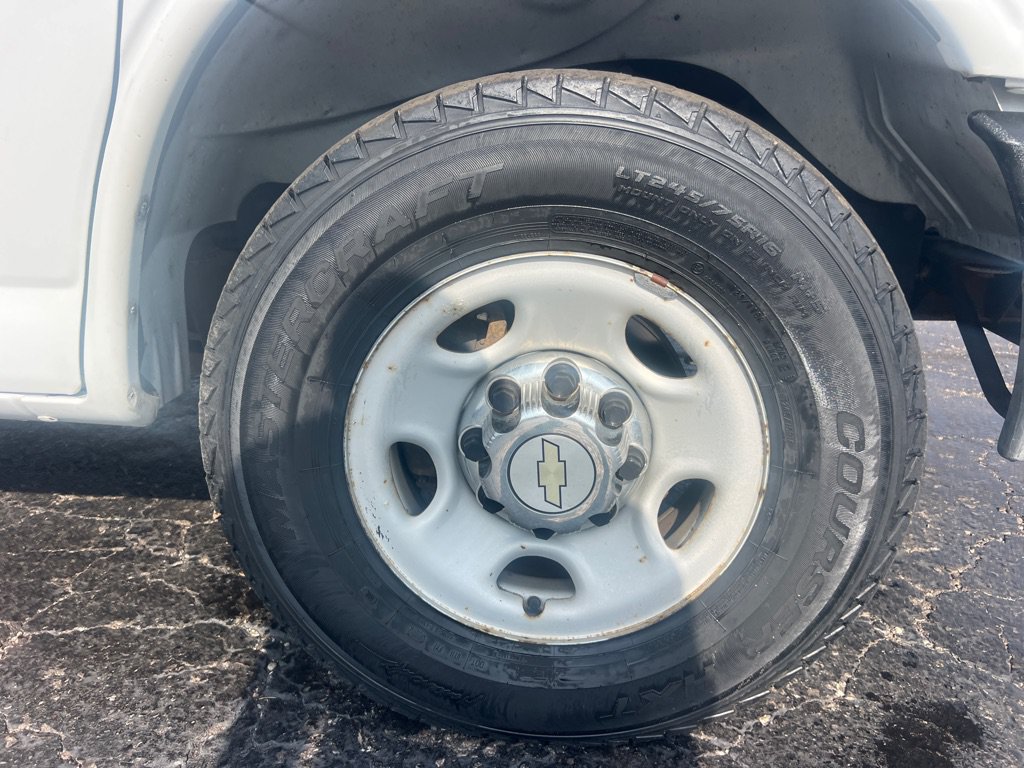 Used 2012 Chevrolet Express 3500 LT w/ LT Preferred Equipment Group RWD image 30