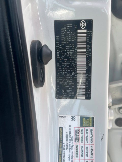 Used 2025 Toyota Corolla LE FWD image 38